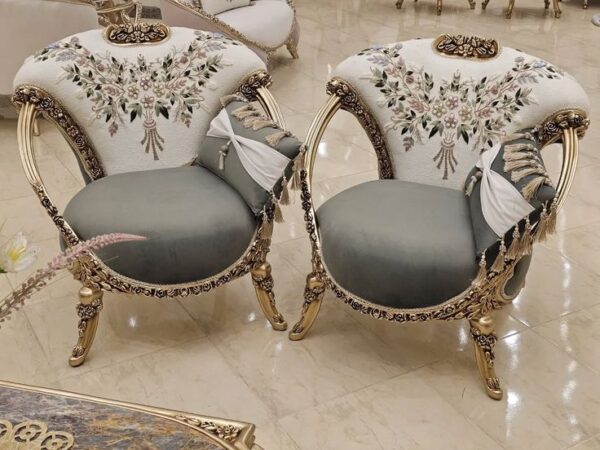 Chinioti Craving Bedroom Chairs Set